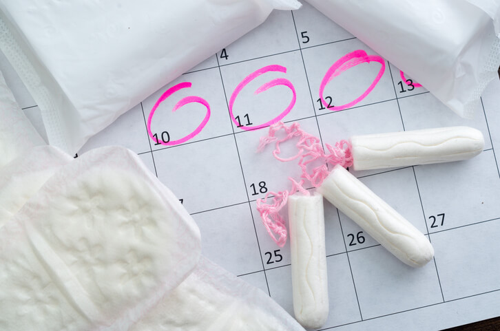 Kalender med menstruationscyklus og markering af menstruation