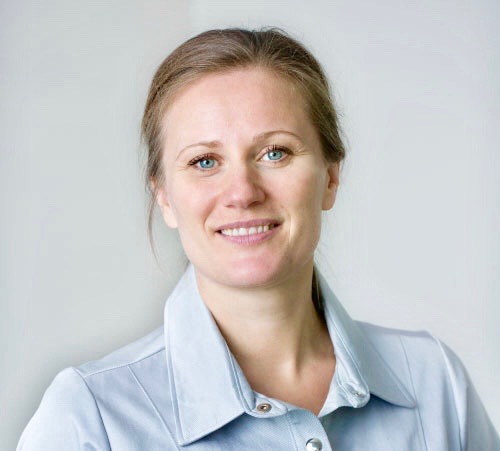Cecilie Jarløv Kjær, behandler & jordemoder