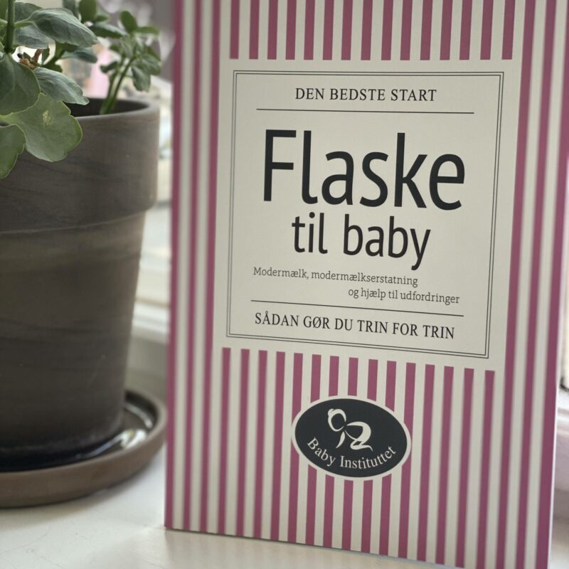 Flaskebog. Flaske til baby - modermælk, modermælkserstatning og hjælp til udfordringer