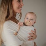 Mushie Strækvikle, Baby Carrier Wrap i Beige Melange