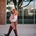 Mushie Strækvikle, Baby Carrier Wrap i Cedar