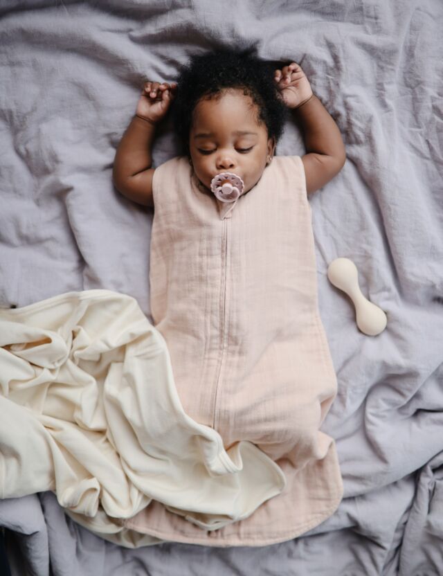 Baby størrelser → Find rigtige størrelse tøj til nyfødt og baby