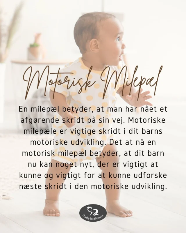 Man skal måske være forældre for at vide hvilken glæde hvert lille skridt ens baby tager mod en bedre motorisk udvikling kan vække i ens (stolte) hjerte ❤️. 

Det er altid en glæde at se sit barn udvikle sig, men den motoriske udvikling er ofte helt særlig i starten, hvor barnet udvikler sig fra kun relativt lidt til med tiden at kunne sidde, kravle, stå og gå. 

Det er kæmpe STORT! 🙌🏻

God udviklende dag til alle stolte forældre. 

Også til dig, der måske lige i dag er alt for træt 💤 til at kunne være rigtig stolt. Det er alt det du gør, der gør det muligt for dit barn at kunne udvikle sig - og nå sine motoriske milepæle. Dit barn er heldig at have dig!. 

❤️ // Din jordemoder Ditte Bach.

#babysundvikling #motoriskudvikling #motoriskmilepæl